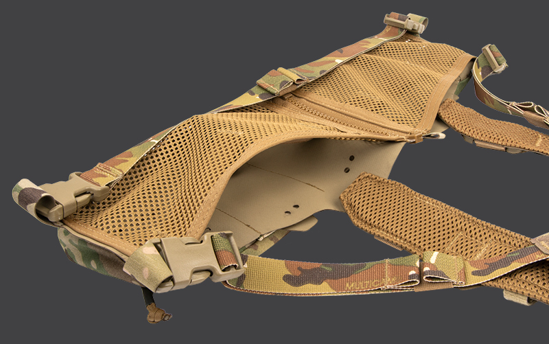 Mesh pockets on the inside of chest rig